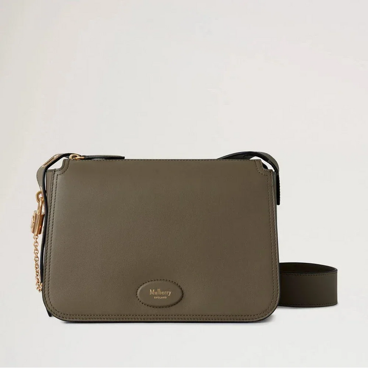 Mulberry Billie Linen Green Micro Classic Grain crossbody bag in olive green leather with gold details. Model HH9260587R563