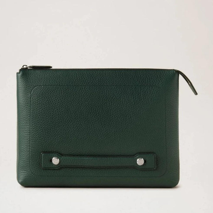Mulberry City Laptop Heavy Grain Mulberry Green laptop sleeve in dark green leather with discreet metal details. Model RL6311 736Q633.