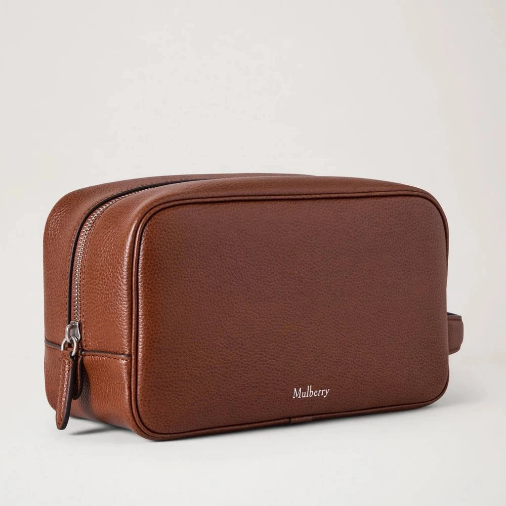 Mulberry Heritage Wash Case Two Tone Oak in brown leather, simple design with zipper, Model RL8911552G110.