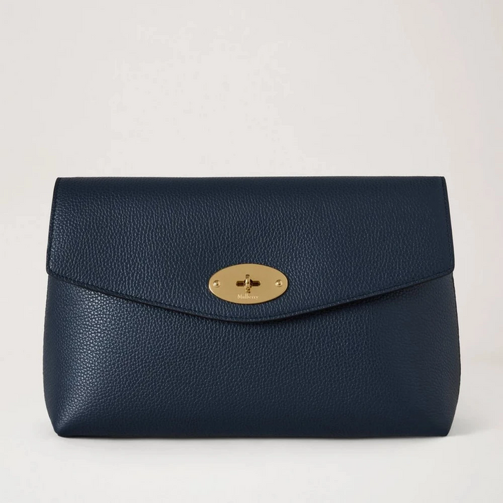Mulberry Large Darley Cosmetic Pouch Night Sky Small Classic Grain in dark blue leather with golden buckle. Model RL5078205U888