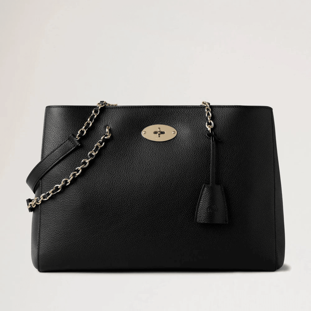 Mulberry Lily Chain Tote Small Classic Grain Black, elegant black leather bag with gold-colored chain strap. Model HH9576205A100