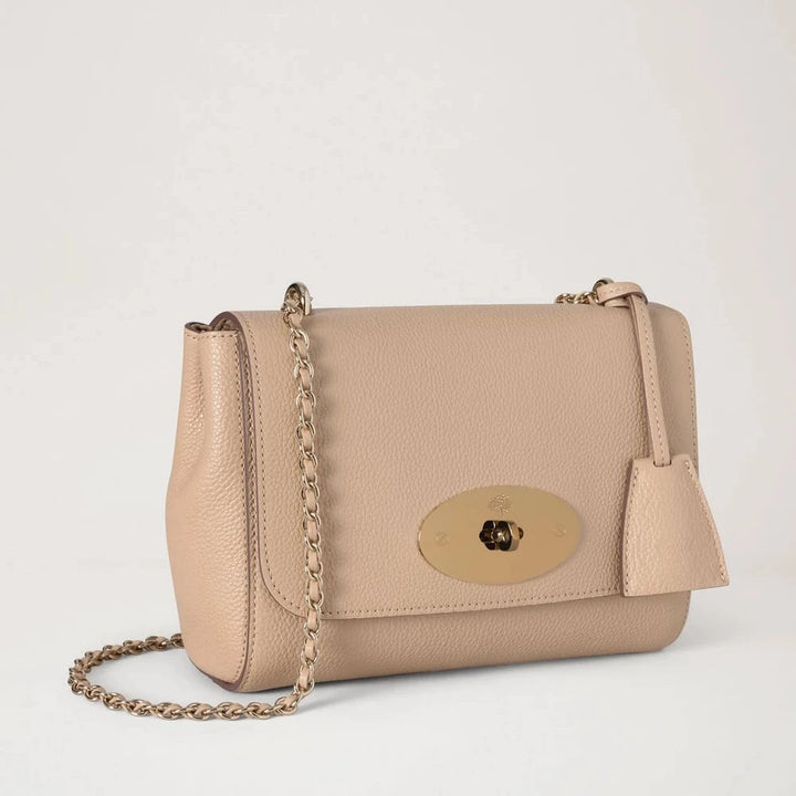 Mulberry Lily Crumpet Small Classic Grain, light beige leather crossbody bag with chain strap. Model HH3291205W577