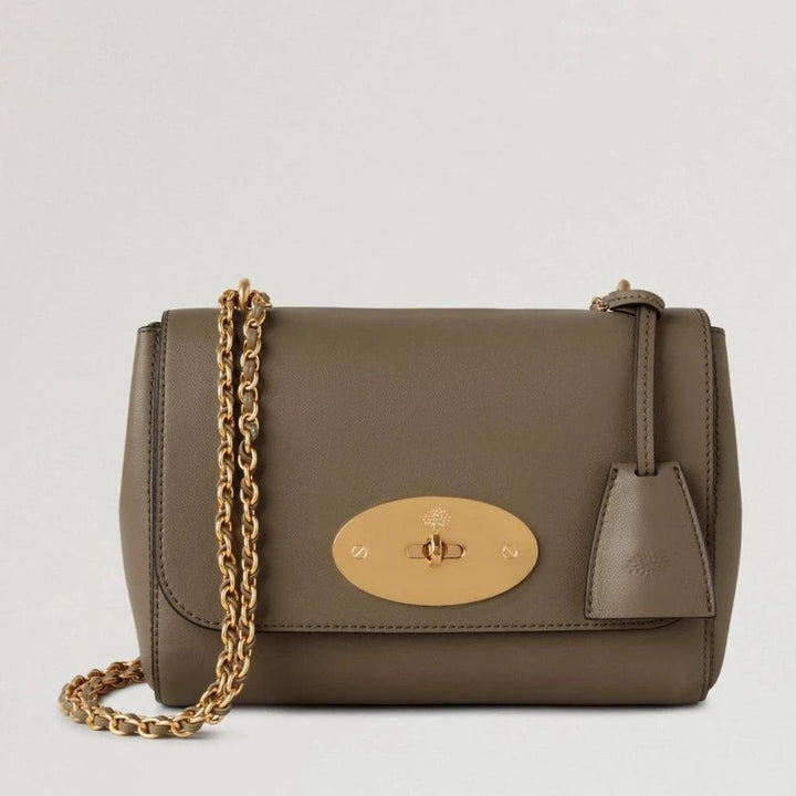 Mulberry Lily Micro Classic Grain Linen Green shoulder bag in green leather with gold chain and clasp, Model HH9179587R563.