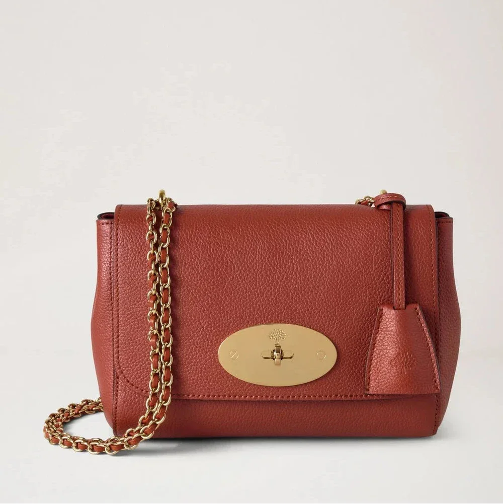 Mulberry Lily Small Classic Grain rust-colored leather bag with golden chain strap, Model HH3291205L190.