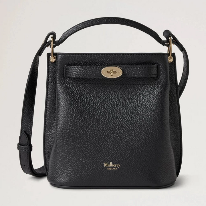 Mulberry Mini Islington Bucket Small Classic Grain Black, elegant shoulder bag in black leather with gold buckle. Model rl8803205a100
