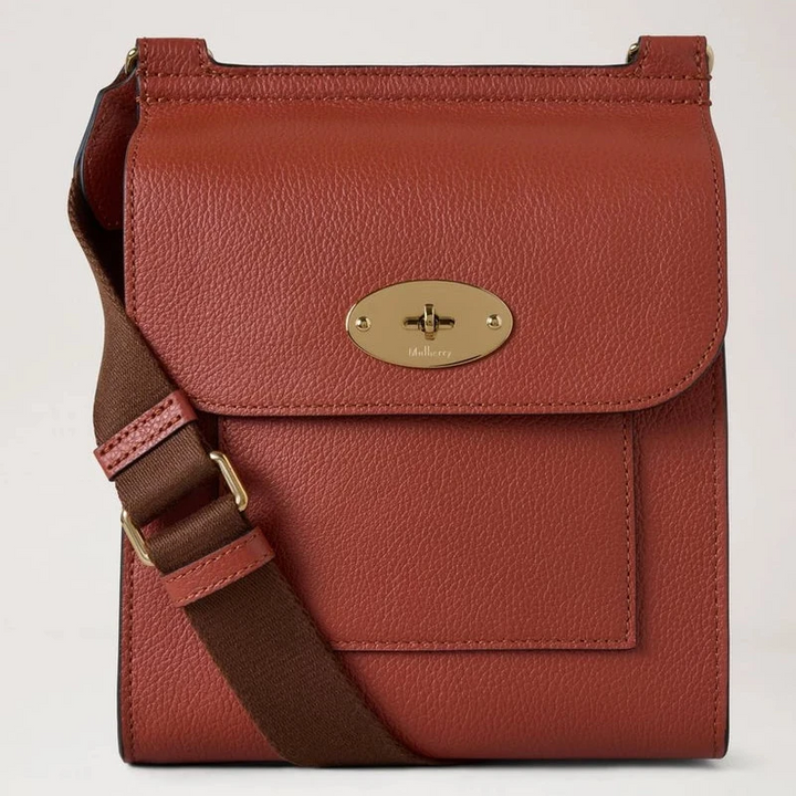 Mulberry Small Antony rust colored leather bag with adjustable brown strap and gold buckle. Model HH5193/205L190