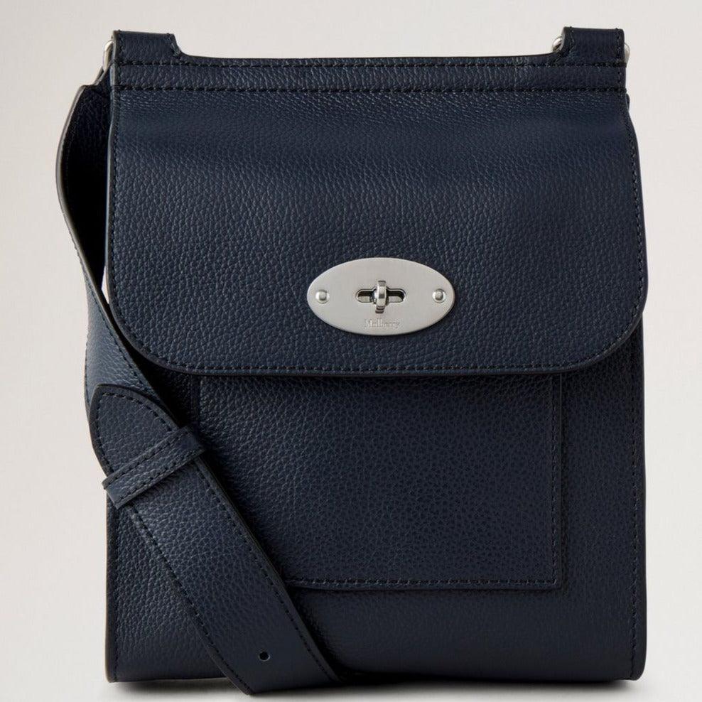 Mulberry Small Antony Small Classic Grain Night Sky shoulder bag in dark blue leather with silver details. Model hh9365205u888.