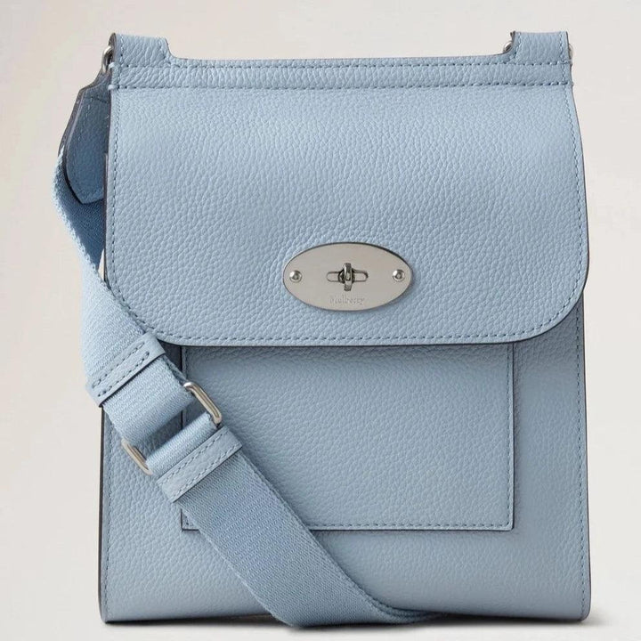 Mulberry Small Antony Small Classic Grain Poplin Blue shoulder bag in light blue leather with silver detail, Model HH5193/205U804