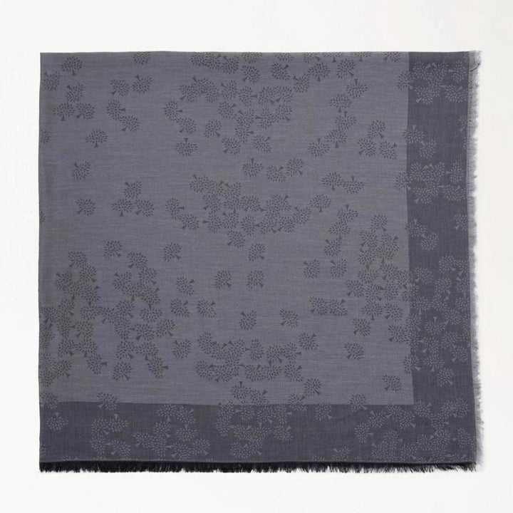 Mulberry Tamara Square Charcoal 140cm scarf with discreet pattern in gray shades. Model VS4637705C110.