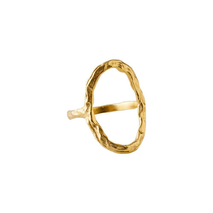Pernille Corydon Cloud gold-plated ring with organic, open oval shape in shiny gold finish. Model R-566-GP-003