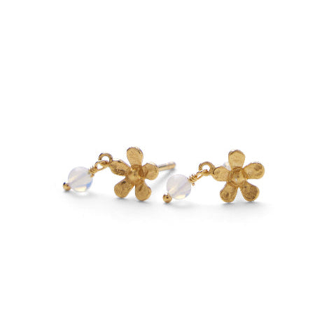 Pernille Corydon Moonstone Poppy earrings in gold-plated silver with floral design and drop-shaped moonstone, Model E-370-GP.
