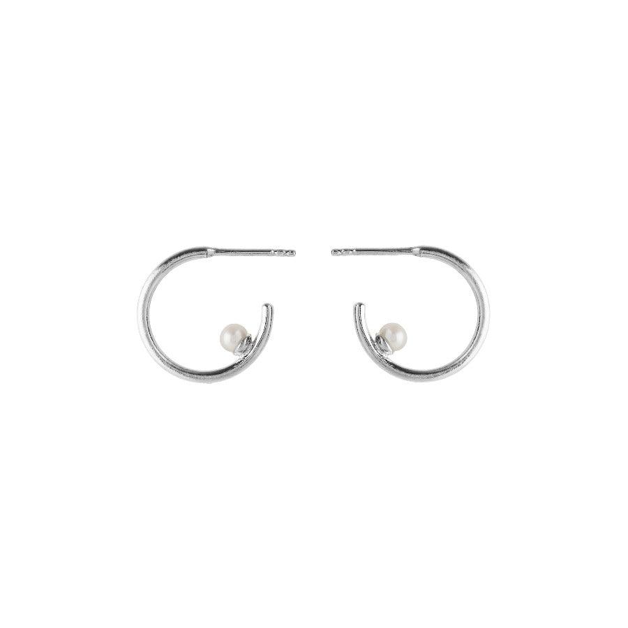 Pernille Corydon Pearl Globe Hoops in silver with a small pearl detail, simple and elegant style. Model 404-S-1