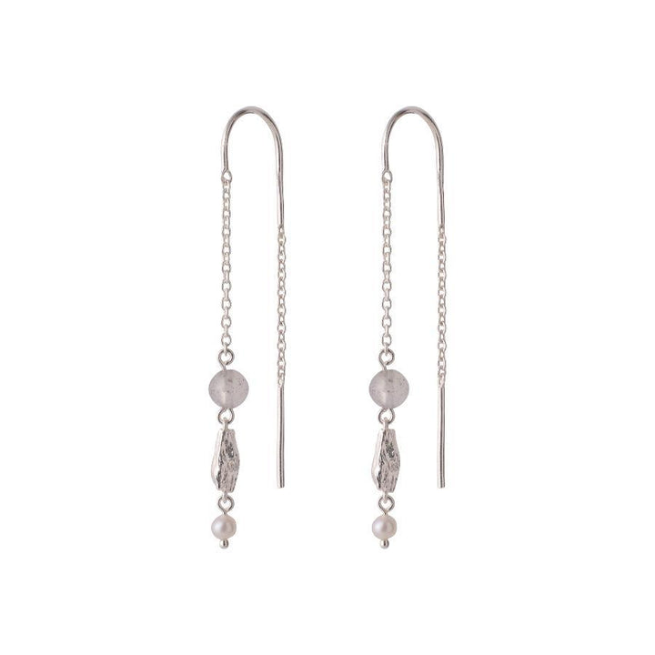Pernille Corydon Soft Sky chain earrings silver with ball and pearl details, Model E-355-S-1.