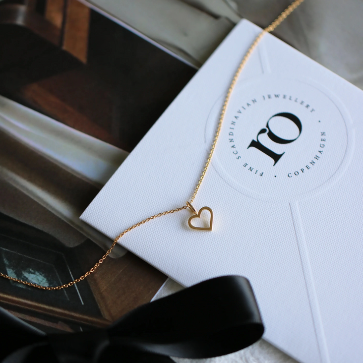 ro copenhagen symbols open heart pendant 18 kt gold, elegant heart motif on chain, Model p111y107-2
