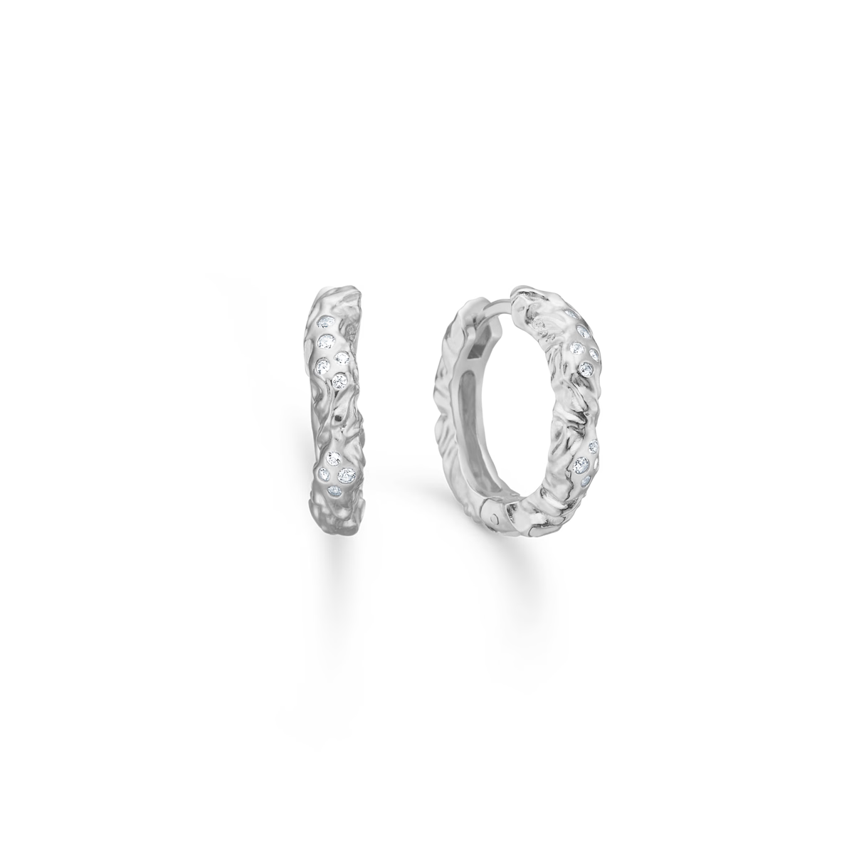 Studio Z Glint Creole in silver with structured surface and sparkling stones, Model 7117934