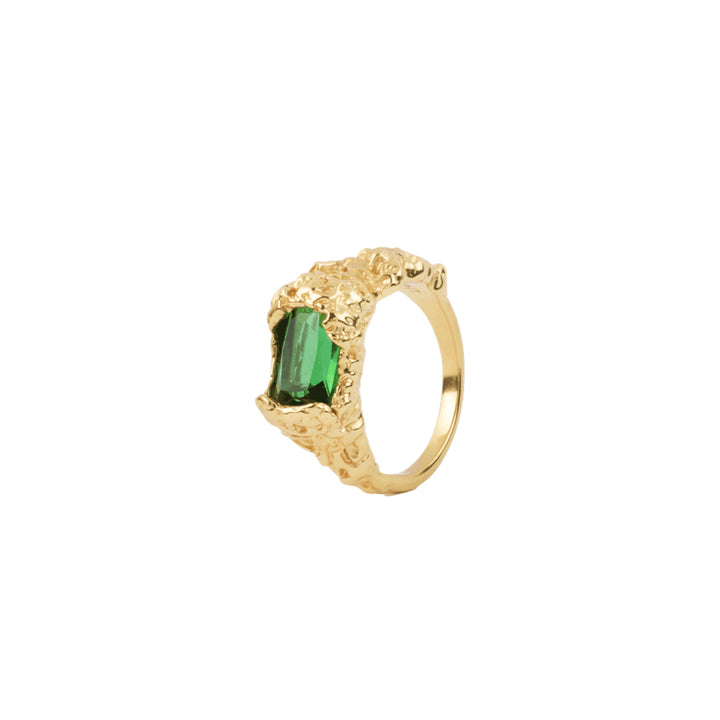 Vincent Stolen Possession Ring gold-plated with rough surface and rectangular green stone, Model VJ103-URG-001-2.