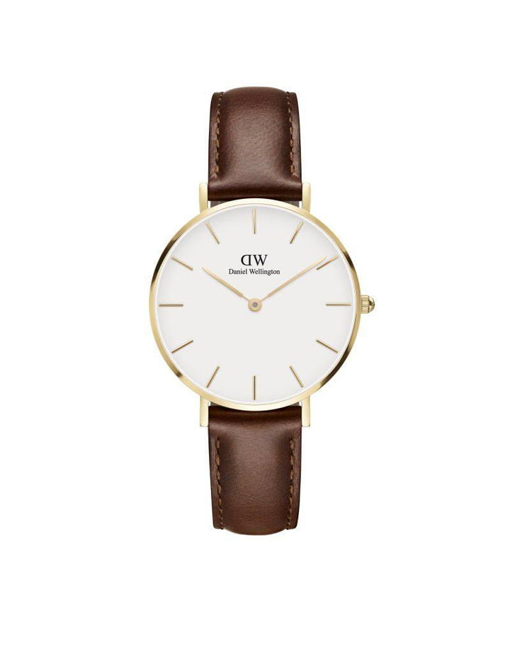 Daniel Wellington Petite St Mawes 32mm with white dial and brown leather strap, classic design. Model DW00100550