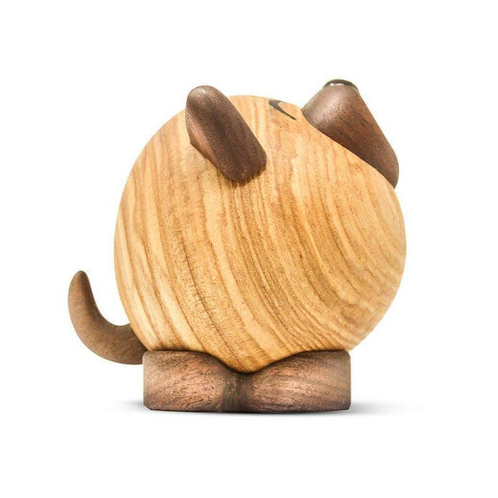Fablewood Wulf the wolf, round wooden figure with light and dark details, from the back, Model 1108-2.