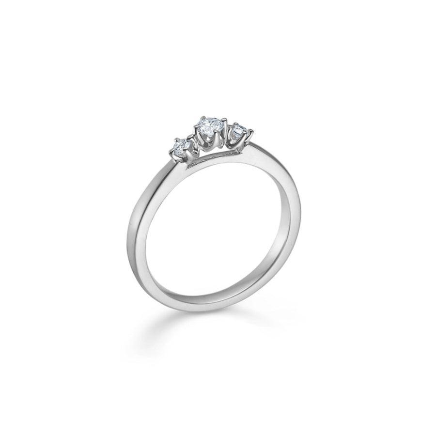 Mads Z 14kt Crown Trinity Ring 0.17 ct shows an elegant white gold ring with three sparkling diamonds. Model 1641717-001.