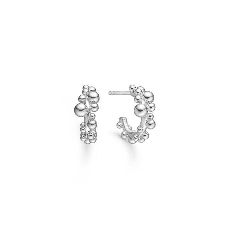 Mads Z Silver Bubbles Creole earrings with organic ball details in shiny silver, Model 2110066-1.