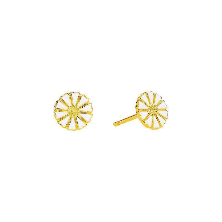 Daisy Gold Plated Studs 7.5mm shows a pair of small daisy shaped studs in gold colored metal. Model 909075-4-M