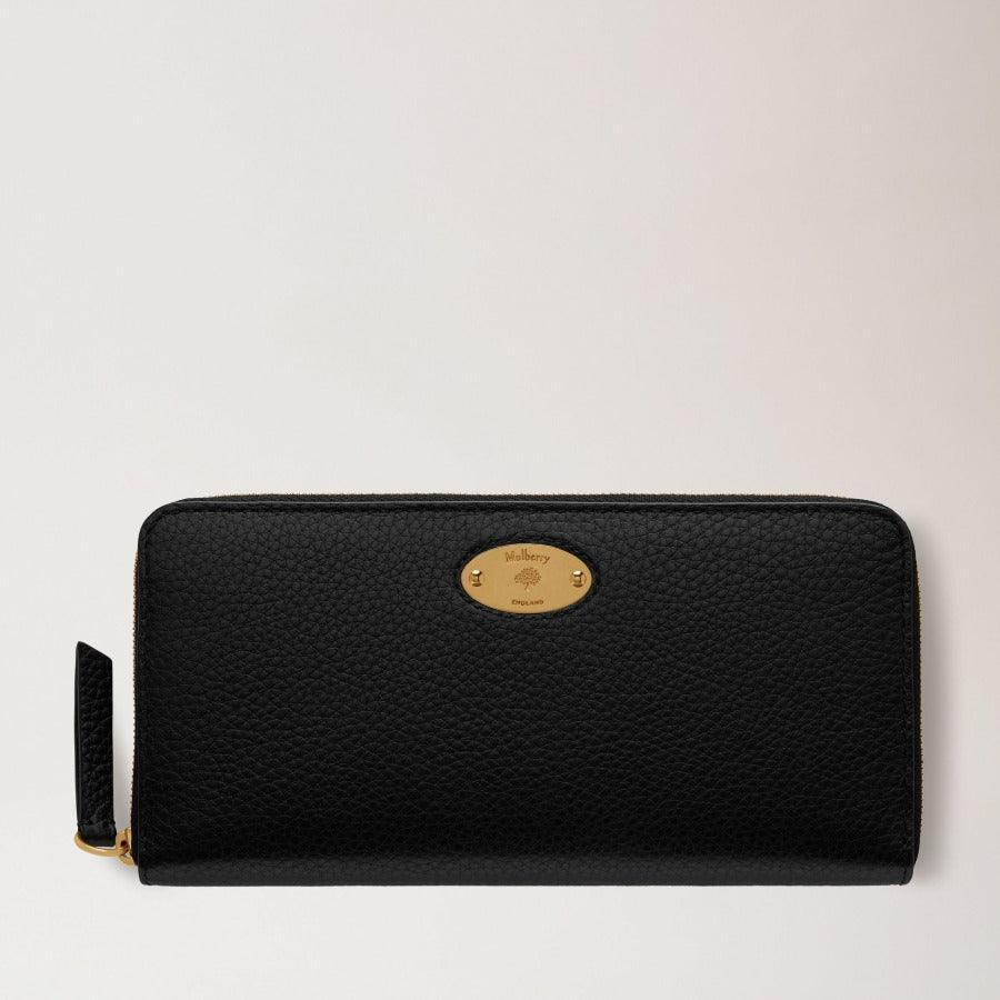 mulberry-pung-plaque-8-card-zip-purse-small-classic-grain-black in black leather with gold plate, Model RL5676013A100