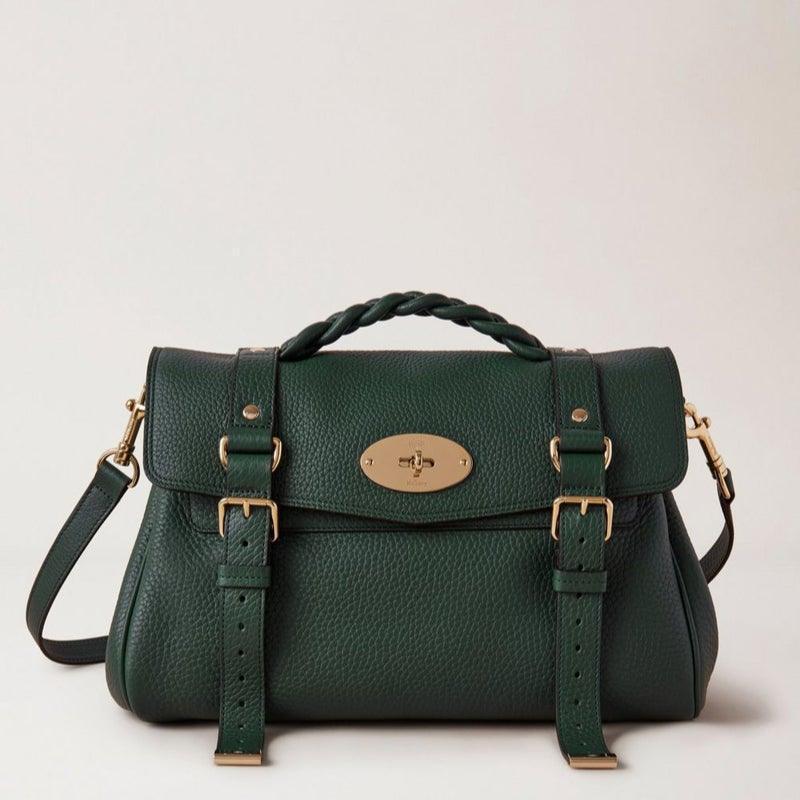 Mulberry Bag Alexa Green Heavy Grain shows an elegant dark green leather bag with gold details. Model HH6746/736Q633.