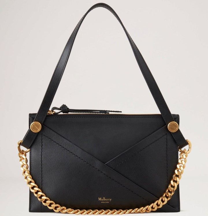 Mulberry Bag M Zipped Pouch Matte Smooth Calf Black seen from the front with black leather, gold chain and discreet logo. Model RL7703564A100.
