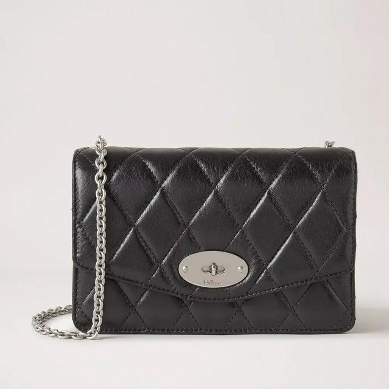 Mulberry Bag Small Darley Black Quilted Shiny Calf in black quilted leather with silver chain. Model RL6060211A100.