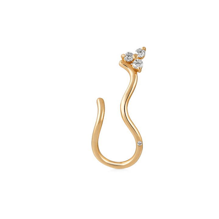 Ro Copenhagen 18kt Fryd Wave Diamond Earring Left shows a wavy gold earring with four sparkling diamonds. Model 108104-1